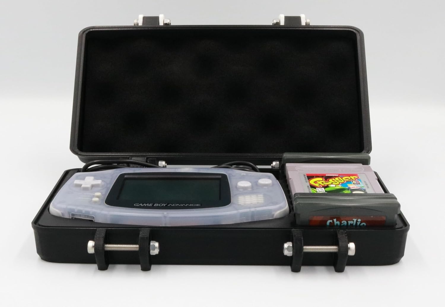 Game Boy Advance Original Rugged Protective Carrying Case - Holds a Variety of Games from Game Boy Color, Original Game Boy, and Game Boy Advance - Imagem 2