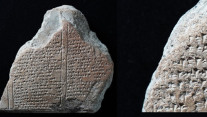 IA decifra texto de 3 mil anos escrito em cuneiforme
