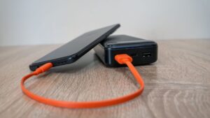 Baseus Blade: O Carregador Portátil que Revoluciona a Energia Móvel