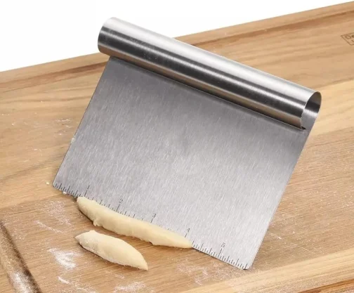 Espátula para Confeitar Mimo Style, Aço Inox, 15 cm x 12 cm, com Régua Medidora, Multiuso para Cortar e Raspar - Imagem 3