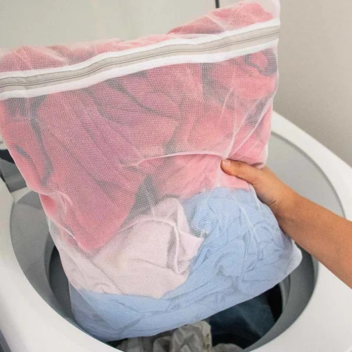 Oikos - Kit 3 Sacos para Lavar Roupas Delicadas P,M e G com Zíper - Imagem 6