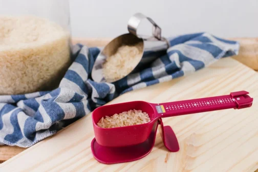 Balança Culinária Naxos – Colher Dosadora para Ingredientes, Uso Doméstico e Gourmet, Pesa até 25 g, Compacta, Precisa e Prática, Produção 100% Nacional - Cor: Amarela - Imagem 6