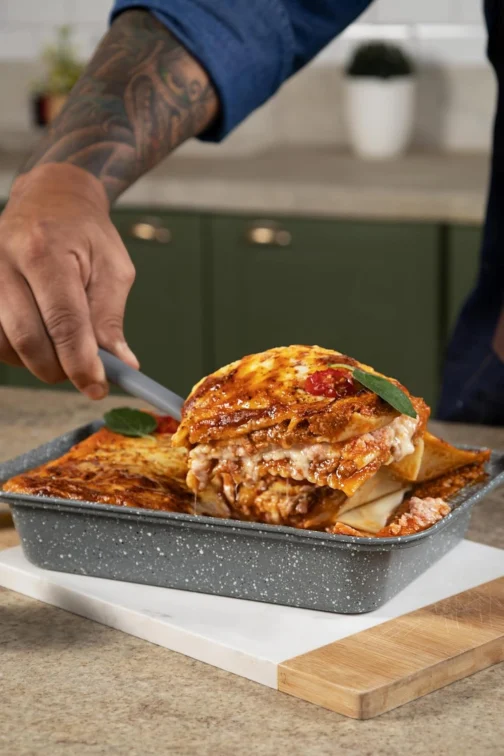 BLACK+DECKER JOGO DE PANELAS 9 PEÇAS CERAMIC LINE - CORPO COM REVESTIMENTO CERÂMICO ANTIADERENTE COM ACABAMENTO MARMORIZADO GREY MARBLE, BASE COMPATÍVEL COM INDUÇÃO - Imagem 10